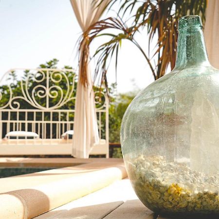 Loftotel Canet Esporles Bagian luar foto