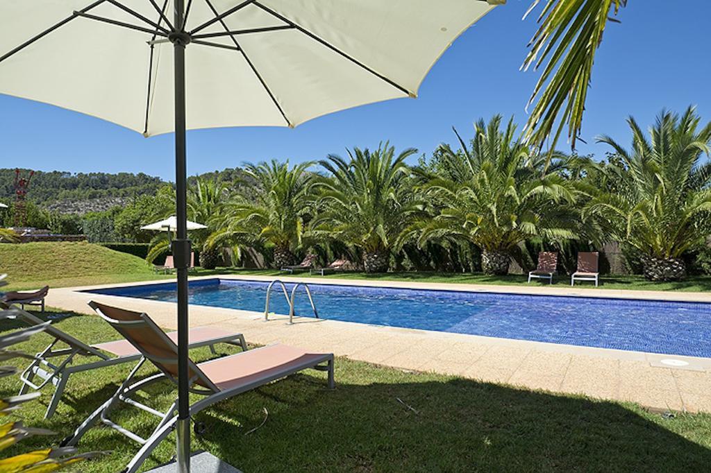 Loftotel Canet Esporles Bagian luar foto