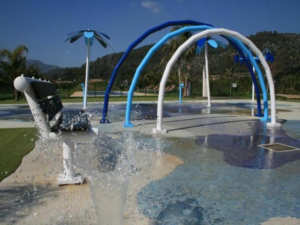 Loftotel Canet Esporles Bagian luar foto