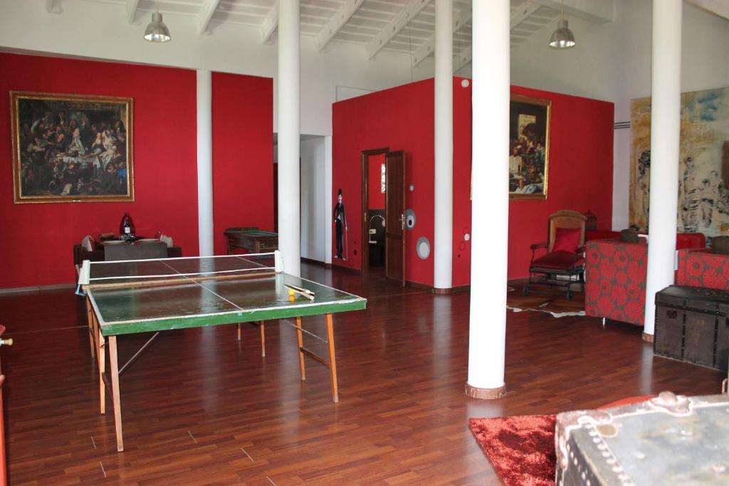 Loftotel Canet Esporles Bagian luar foto