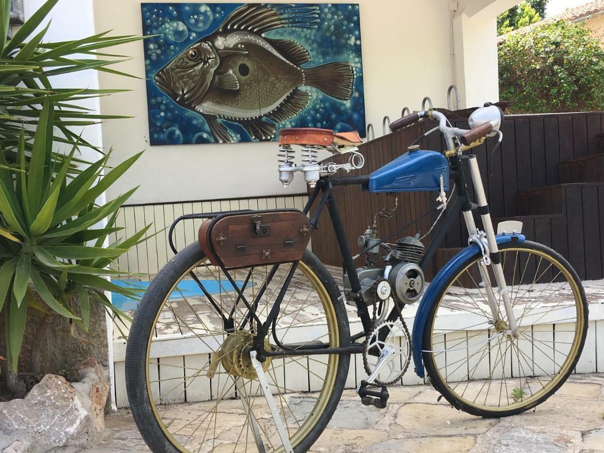Loftotel Canet Esporles Bagian luar foto